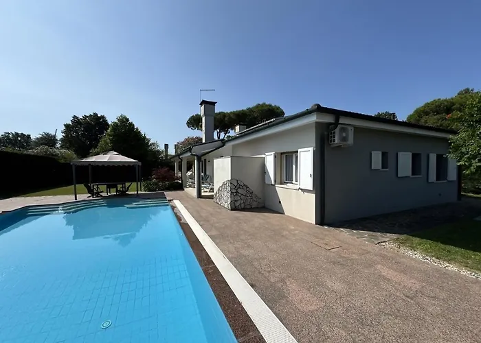 Βίλα Pioppi Singola Con Piscina